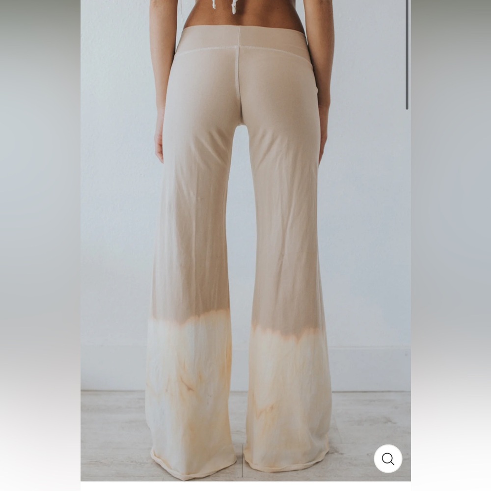 Mora Girls Easy Going Flared Pants In White & Biege